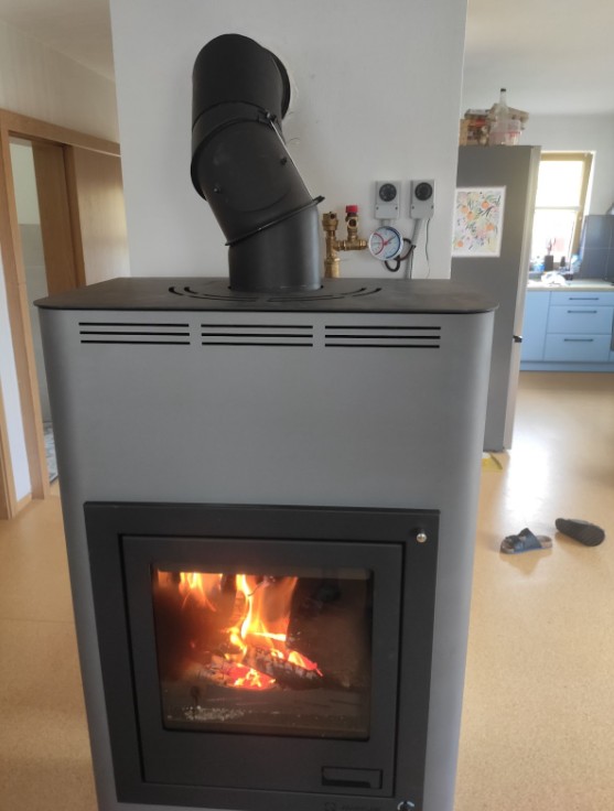 Instalace komína ke krbovým kamnům